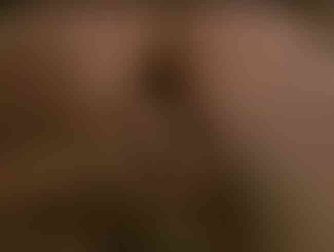 DianaDeLuxe Porno Video: Riesen Dildo vs. Fistng